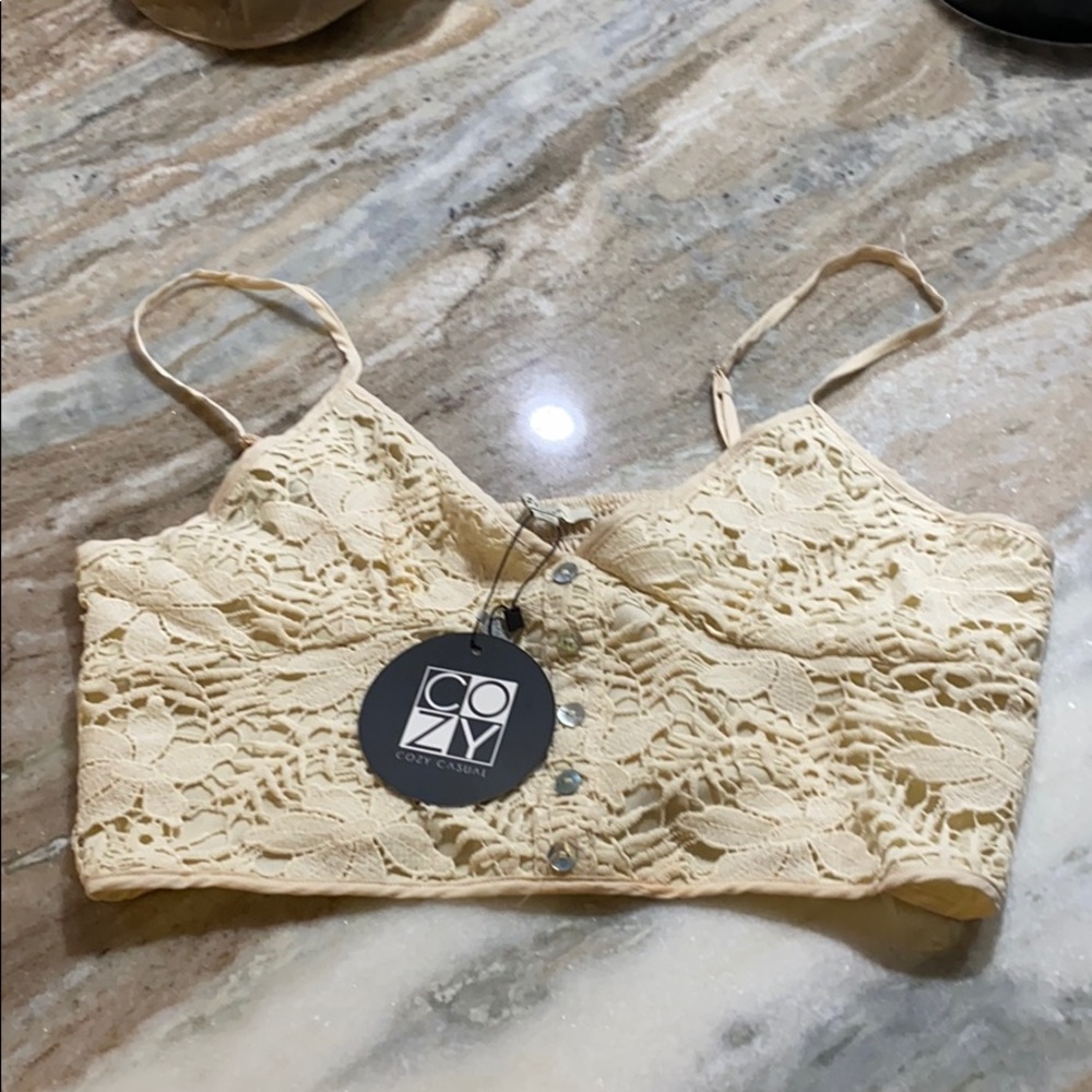 NWT Off white lace women’s lace fitted crop top